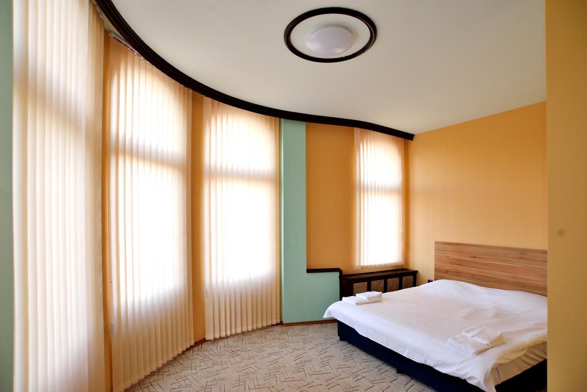 Hotel Cascade 2*